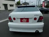 2001 Toyota Altezza 2.0 RS200 Z Edition White Sedan for sale, Japanese used car export - photo 9 of 39 | GULJI TRADERS