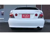 2001 Toyota Altezza RS200 Z Edition White Sedan for sale, Japanese used car export - photo 27 of 66 | GULJI TRADERS