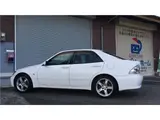 2001 Toyota Altezza RS200 Z Edition White Sedan for sale, Japanese used car export - photo 38 of 66 | GULJI TRADERS