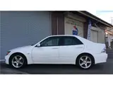 2001 Toyota Altezza RS200 Z Edition White Sedan for sale, Japanese used car export - photo 39 of 66 | GULJI TRADERS
