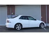 2001 Toyota Altezza RS200 Z Edition White Sedan for sale, Japanese used car export - photo 56 of 66 | GULJI TRADERS