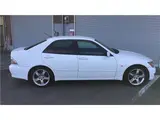 2001 Toyota Altezza RS200 Z Edition White Sedan for sale, Japanese used car export - photo 59 of 66 | GULJI TRADERS
