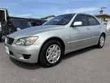 2001 Toyota Altezza AS200 ★Late Model★ 6MT ★Metal-look Shift Knob ★ CD Player Silver Sedan for sale, Japanese used car export - photo 4 of 57 | GULJI TRADERS