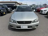 2001 Toyota Altezza AS200 ★Late Model★ 6MT ★Metal-look Shift Knob ★ CD Player Silver Sedan for sale, Japanese used car export - photo 5 of 57 | GULJI TRADERS