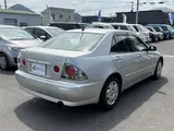 2001 Toyota Altezza AS200 ★Late Model★ 6MT ★Metal-look Shift Knob ★ CD Player Silver Sedan for sale, Japanese used car export - photo 10 of 57 | GULJI TRADERS