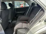 2001 Toyota Altezza AS200 ★Late Model★ 6MT ★Metal-look Shift Knob ★ CD Player Silver Sedan for sale, Japanese used car export - photo 14 of 57 | GULJI TRADERS