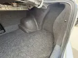 2001 Toyota Altezza AS200 ★Late Model★ 6MT ★Metal-look Shift Knob ★ CD Player Silver Sedan for sale, Japanese used car export - photo 27 of 57 | GULJI TRADERS