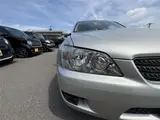 2001 Toyota Altezza AS200 ★Late Model★ 6MT ★Metal-look Shift Knob ★ CD Player Silver Sedan for sale, Japanese used car export - photo 29 of 57 | GULJI TRADERS