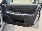 2001 Toyota Altezza AS200 ★Late Model★ 6MT ★Metal-look Shift Knob ★ CD Player Silver Sedan for sale, Japanese used car export - photo 35 of 57 | GULJI TRADERS