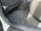 2001 Toyota Altezza AS200 ★Late Model★ 6MT ★Metal-look Shift Knob ★ CD Player Silver Sedan for sale, Japanese used car export - photo 40 of 57 | GULJI TRADERS