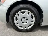2001 Toyota Altezza AS200 ★Late Model★ 6MT ★Metal-look Shift Knob ★ CD Player Silver Sedan for sale, Japanese used car export - photo 47 of 57 | GULJI TRADERS