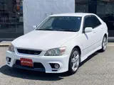 2001 Toyota Altezza RS200 L Edition White Sedan for sale, Japanese used car export - photo 1 of 10 | GULJI TRADERS