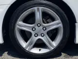 2001 Toyota Altezza RS200 L Edition White Sedan for sale, Japanese used car export - photo 4 of 10 | GULJI TRADERS