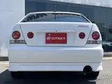 2001 Toyota Altezza RS200 L Edition White Sedan for sale, Japanese used car export - photo 7 of 10 | GULJI TRADERS