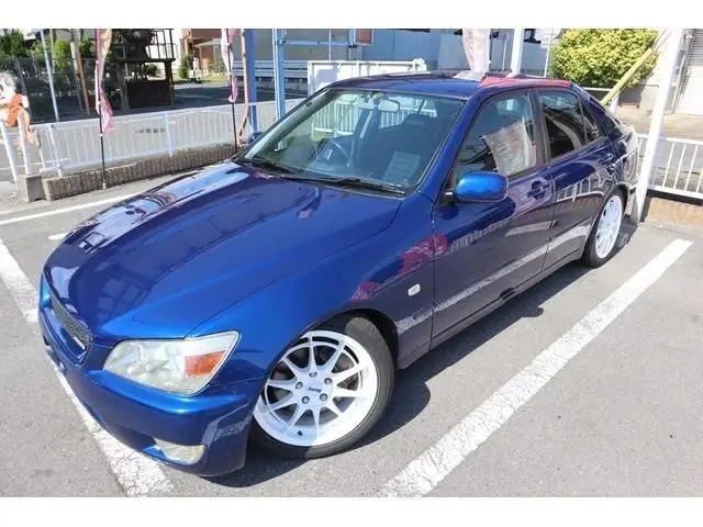 2001 Toyota Altezza RS200 Blue Sedan for sale, Japanese used car export - photo 1 of 30 | GULJI TRADERS