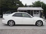 2002 Toyota Altezza RS200Z Edition White Sedan for sale, Japanese used car export - photo 9 of 38 | GULJI TRADERS