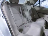 2002 Toyota Altezza 2.0 AS200 White Sedan for sale, Japanese used car export - photo 15 of 50 | GULJI TRADERS