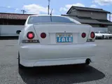 2002 Toyota Altezza RS200 Z Edition Pearl Sedan for sale, Japanese used car export - photo 2 of 22 | GULJI TRADERS