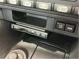 2003 Toyota Altezza RS200Z Edition Silver Sedan for sale, Japanese used car export - photo 25 of 41 | GULJI TRADERS