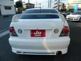 2004 Toyota Altezza 2.0 RS200 Z Edition White Sedan for sale, Japanese used car export - photo 9 of 37 | GULJI TRADERS