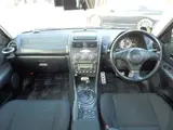 2004 Toyota Altezza 2.0 AS200 Z Edition Pearl Sedan for sale, Japanese used car export - photo 3 of 42 | GULJI TRADERS