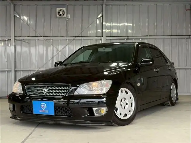 2004 Toyota Altezza AS200 Black Sedan for sale, Japanese used car export | GULJI TRADERS