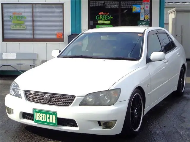 2004 Toyota Altezza AS200Z Edition (late model) - photo 1 2004 Toyota Altezza AS200Z Edition (late model) White Sedan for sale, Japanese used car export - photo 1 of 42 | GULJI TRADERS