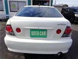 2004 Toyota Altezza AS200Z Edition (late model) White Sedan for sale, Japanese used car export - photo 34 of 42 | GULJI TRADERS