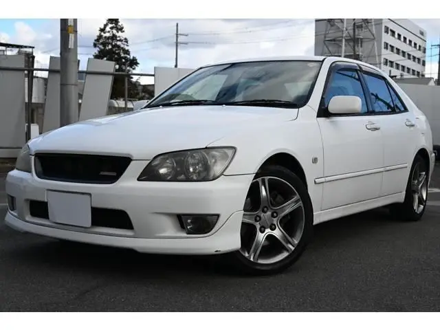 2004 Toyota Altezza 2.0 RS200 Limited II White Sedan for sale, Japanese used car export - photo 1 of 9 | GULJI TRADERS