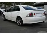 2004 Toyota Altezza 2.0 RS200 Limited II White Sedan for sale, Japanese used car export - photo 7 of 9 | GULJI TRADERS
