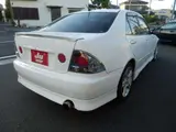 2005 Toyota Altezza 2.0 AS200 Z Edition White Sedan for sale, Japanese used car export - photo 4 of 40 | GULJI TRADERS