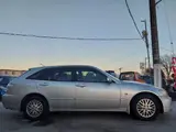 2002 Toyota Altezza Gita AS200Wise Selection II Silver Sedan for sale, Japanese used car export - photo 3 of 45 | GULJI TRADERS