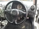 2002 Toyota Altezza Gita AS200 Z Edition White Sedan for sale, Japanese used car export - photo 9 of 12 | GULJI TRADERS