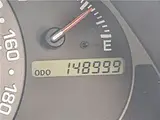 2003 Toyota Altezza Gita 2.0 AS200 Z Edition Gray Sedan for sale, Japanese used car export - photo 34 of 50 | GULJI TRADERS