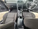 2003 Toyota Altezza Gita 2.0 AS200 Z Edition Gray Sedan for sale, Japanese used car export - photo 38 of 50 | GULJI TRADERS