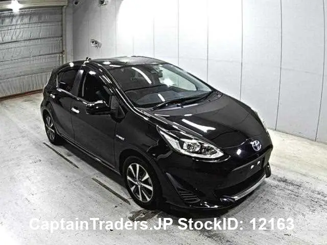 2020 Toyota Aqua - photo 1 2020 Toyota Aqua Black Sedan for sale, Japanese used car export | GULJI TRADERS