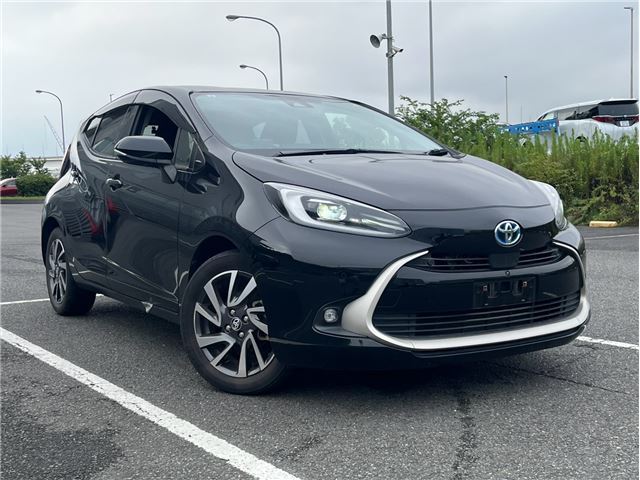 2021 Toyota Aqua Z - photo 1 2021 Toyota Aqua Z Sedan for sale, Japanese used car export - photo 1 of 25 | GULJI TRADERS