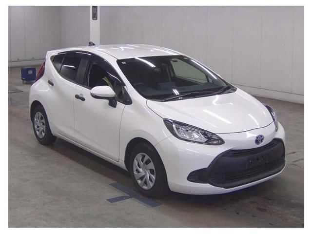 2021 Toyota Aqua B Sedan for sale, Japanese used car export - photo 1 of 3 | GULJI TRADERS