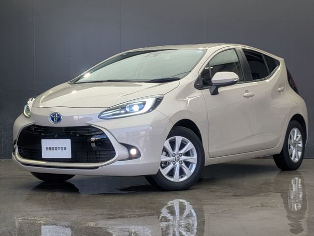2022 Toyota Aqua 1.5 Sedan for sale, Japanese used car export - photo 1 of 32 | GULJI TRADERS