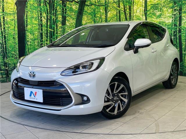 2022 Toyota Aqua Z - photo 1 2022 Toyota Aqua Z Sedan for sale, Japanese used car export - photo 1 of 30 | GULJI TRADERS