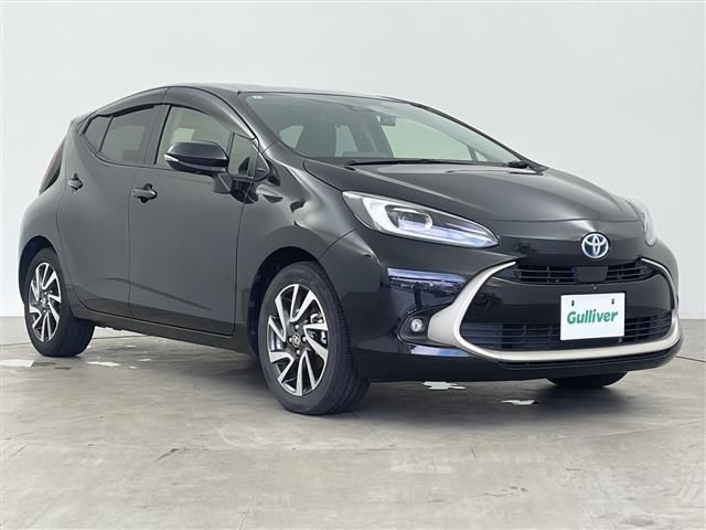 2022 Toyota Aqua Z - photo 1 2022 Toyota Aqua Z Sedan for sale, Japanese used car export - photo 1 of 24 | GULJI TRADERS