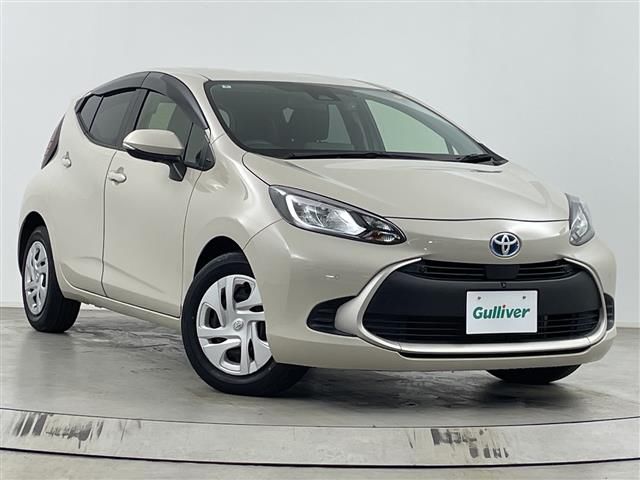 2022 Toyota Aqua G - photo 1 2022 Toyota Aqua G Sedan for sale, Japanese used car export - photo 1 of 24 | GULJI TRADERS