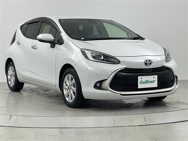 2022 Toyota Aqua Z Sedan for sale, Japanese used car export - photo 1 of 24 | GULJI TRADERS