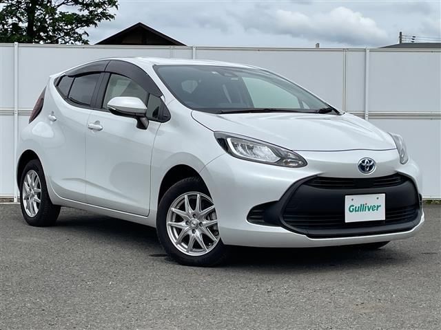 2022 Toyota Aqua X 4WD Sedan for sale, Japanese used car export - photo 1 of 24 | GULJI TRADERS