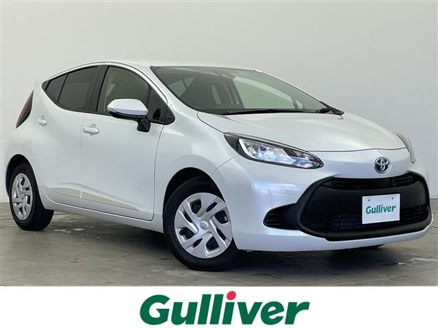 2022 Toyota Aqua X - photo 1 2022 Toyota Aqua X Sedan for sale, Japanese used car export - photo 1 of 24 | GULJI TRADERS