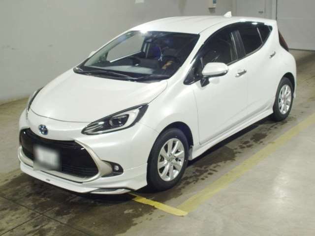 2022 Toyota Aqua Z 4WD Sedan for sale, Japanese used car export - photo 1 of 13 | GULJI TRADERS