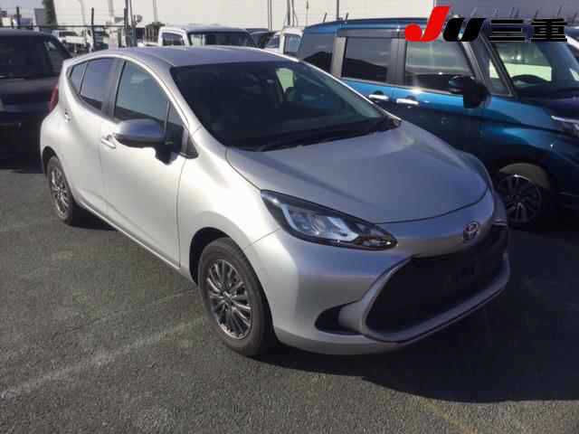 2022 Toyota Aqua 4WD G Sedan for sale, Japanese used car export - photo 1 of 12 | GULJI TRADERS