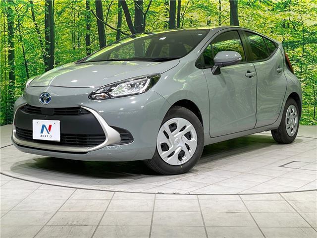 2023 Toyota Aqua X - photo 1 2023 Toyota Aqua X Sedan for sale, Japanese used car export - photo 1 of 30 | GULJI TRADERS