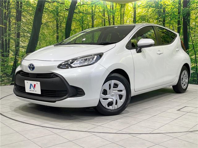 2023 Toyota Aqua X - photo 1 2023 Toyota Aqua X Sedan for sale, Japanese used car export - photo 1 of 30 | GULJI TRADERS