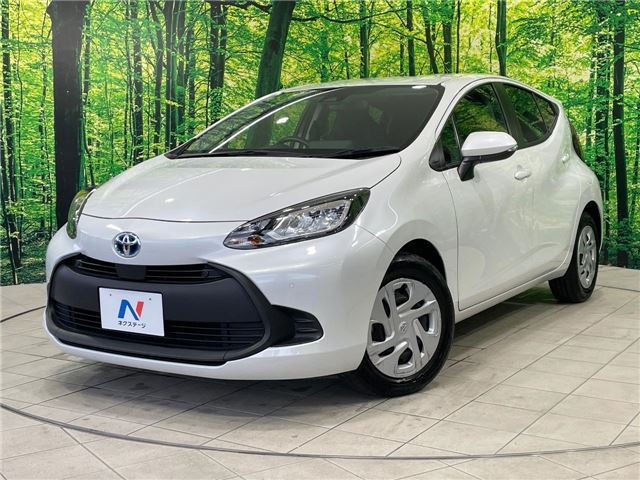 2023 Toyota Aqua X - photo 1 2023 Toyota Aqua X Sedan for sale, Japanese used car export - photo 1 of 30 | GULJI TRADERS